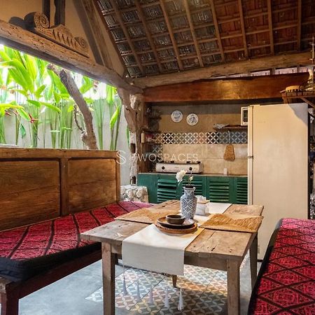 Kayu Beach Villa By Twospaces, Nusa Dua Beach Екстер'єр фото